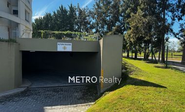 Departamento de 3 ambientes  en venta con vista al Lago Central y balcon aterrazado