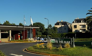 Departamento de 3 ambientes  en venta con vista al Lago Central y balcon aterrazado