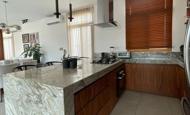Hermosa casa en Fraccionamiento con acceso a la playa