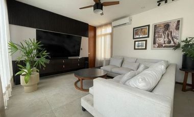 Hermosa casa en Fraccionamiento con acceso a la playa