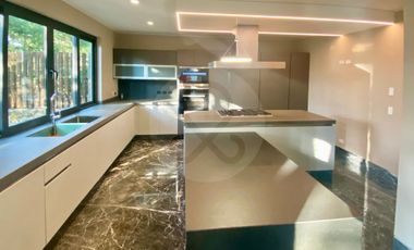 Casa en renta en Club de Golf los Encinos
