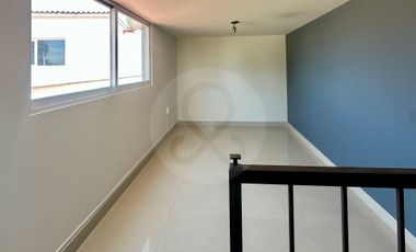 Casa en renta en Club de Golf los Encinos