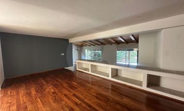 Casa en renta en Club de Golf los Encinos