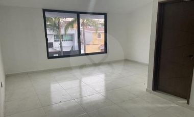 Casa en venta en Miguel de la Madrid Hurtado