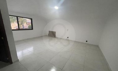 Casa en venta en Miguel de la Madrid Hurtado