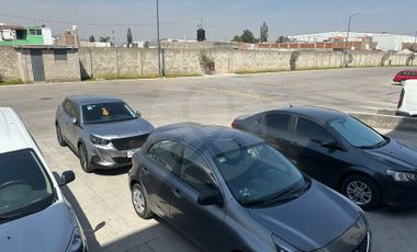 Bodega comercial en renta en Lomas de San Pedrito