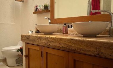 VENTA MAGNÍFICA CASA EN BOSQUES DE LAS LOMAS