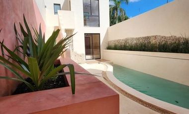 CASA EN VENTA EN EL CENTRO DE MÉRIDA, YUCATÁN