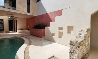 CASA EN VENTA EN EL CENTRO DE MÉRIDA, YUCATÁN