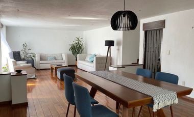 ¡SÚPER OPORTUNIDAD!! Excelente casa en venta en calle cerrada en Teca parte baja