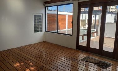 ¡SÚPER OPORTUNIDAD!! Excelente casa en venta en calle cerrada en Teca parte baja
