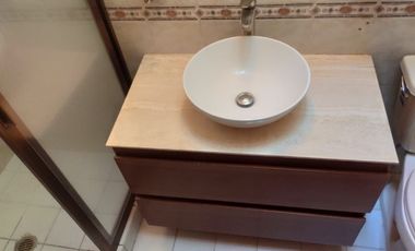 ¡SÚPER OPORTUNIDAD!! Excelente casa en venta en calle cerrada en Teca parte baja