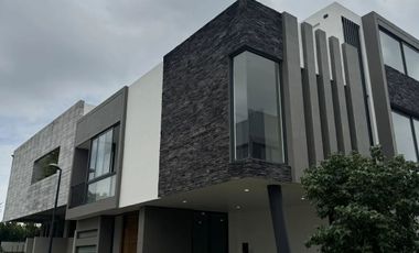 Casa en venta en Zona Real coto Sequoia