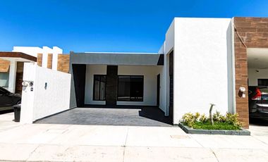 CASA EN VENTA EN FRACC, LOMAS DE LA RIOJA. RIVIERA VERACRUZANA, ALVARADO,