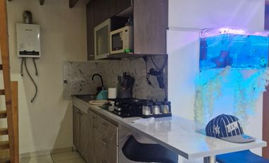 ARRIENDO DEPTO INDEPENDIENTE 2D/BAÑO/COCINA AMERICANA