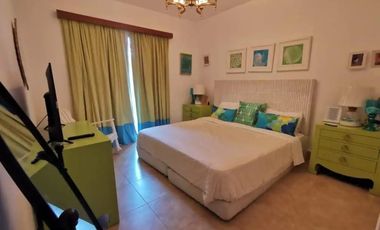 Espectacular casa en Buenaventura, frente al mar!