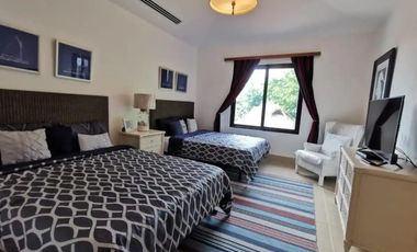 Espectacular casa en Buenaventura, frente al mar!