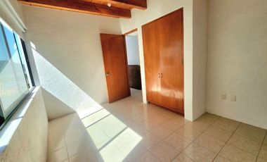CASA EN VENTA,  VALLE DE BRAVO.