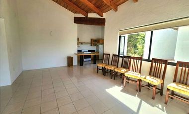 CASA EN VENTA,  VALLE DE BRAVO.