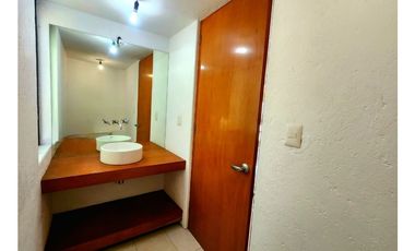 CASA EN VENTA,  VALLE DE BRAVO.