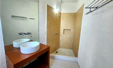 CASA EN VENTA,  VALLE DE BRAVO.