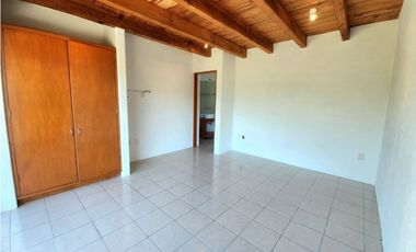 CASA EN VENTA,  VALLE DE BRAVO.