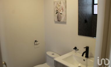 Departamento en Venta en Santo Tomás, Azcapotzalco, 2 Recámaras + Alcoba, Alberca, Jacuzzi y Cine