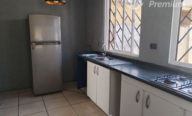 Casa en Arriendo en La Hacienda Renca. Carlota Guzman