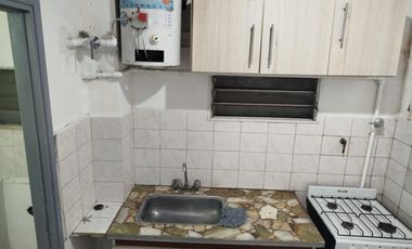 Alquiler- Colon 3497    Depto 2 amb.-   Villa Ballester.