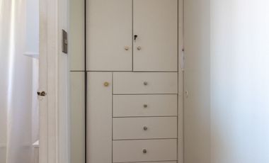 Casa de 3 pisos, 5 dormitorios y 3 baños en sector residencial de La Florida