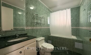 Sorprendente Casa en Arriendo en San Joaquín con Vista Poniente