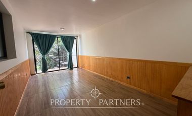 Sorprendente Casa en Arriendo en San Joaquín con Vista Poniente
