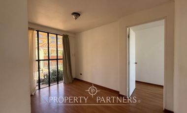 Sorprendente Casa en Arriendo en San Joaquín con Vista Poniente