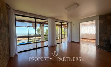 Sorprendente Casa en Arriendo en San Joaquín con Vista Poniente