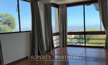 Sorprendente Casa en Arriendo en San Joaquín con Vista Poniente