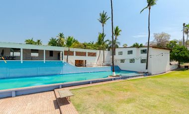 Casa en el lago de Tequesquitengo