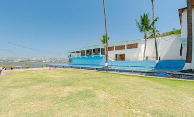 Casa en el lago de Tequesquitengo