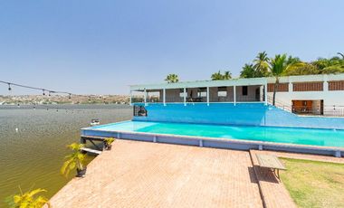 Casa en el lago de Tequesquitengo