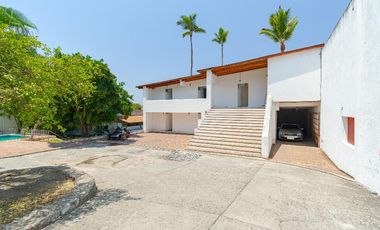 Casa en el lago de Tequesquitengo