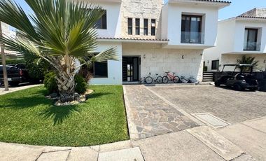 Casa en Paraíso Country Club Morelos