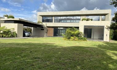 VENTA de CASA RESIDENCIAL en LA CALERA