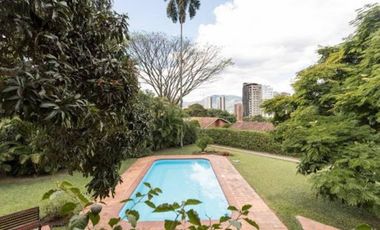 ARRIENDO de CASAS en SABANETA