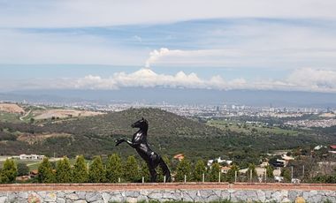 Venta de Terreno en Haras del Bosque 1,070m2 ZONA Acres