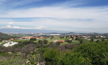 Venta de Terreno en Haras del Bosque 1,070m2 ZONA Acres