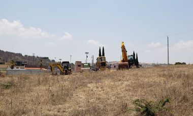 Venta de Terreno en Haras del Bosque 1,070m2 ZONA Acres