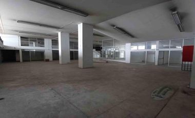 LOCAL EN ARRIENDO - CENTRO DE MANIZALES