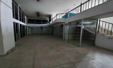 LOCAL EN ARRIENDO - CENTRO DE MANIZALES