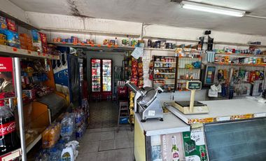 Local en pilar