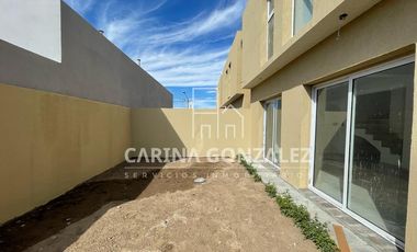 DUPLEX EN VENTA 3 DORMITORIOS BARRIO CONFLUENCIA