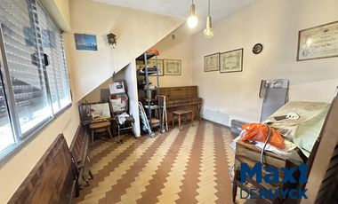 Chalet de 4 ambientes con 2 baños, apta crédito